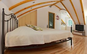House Sandra 2